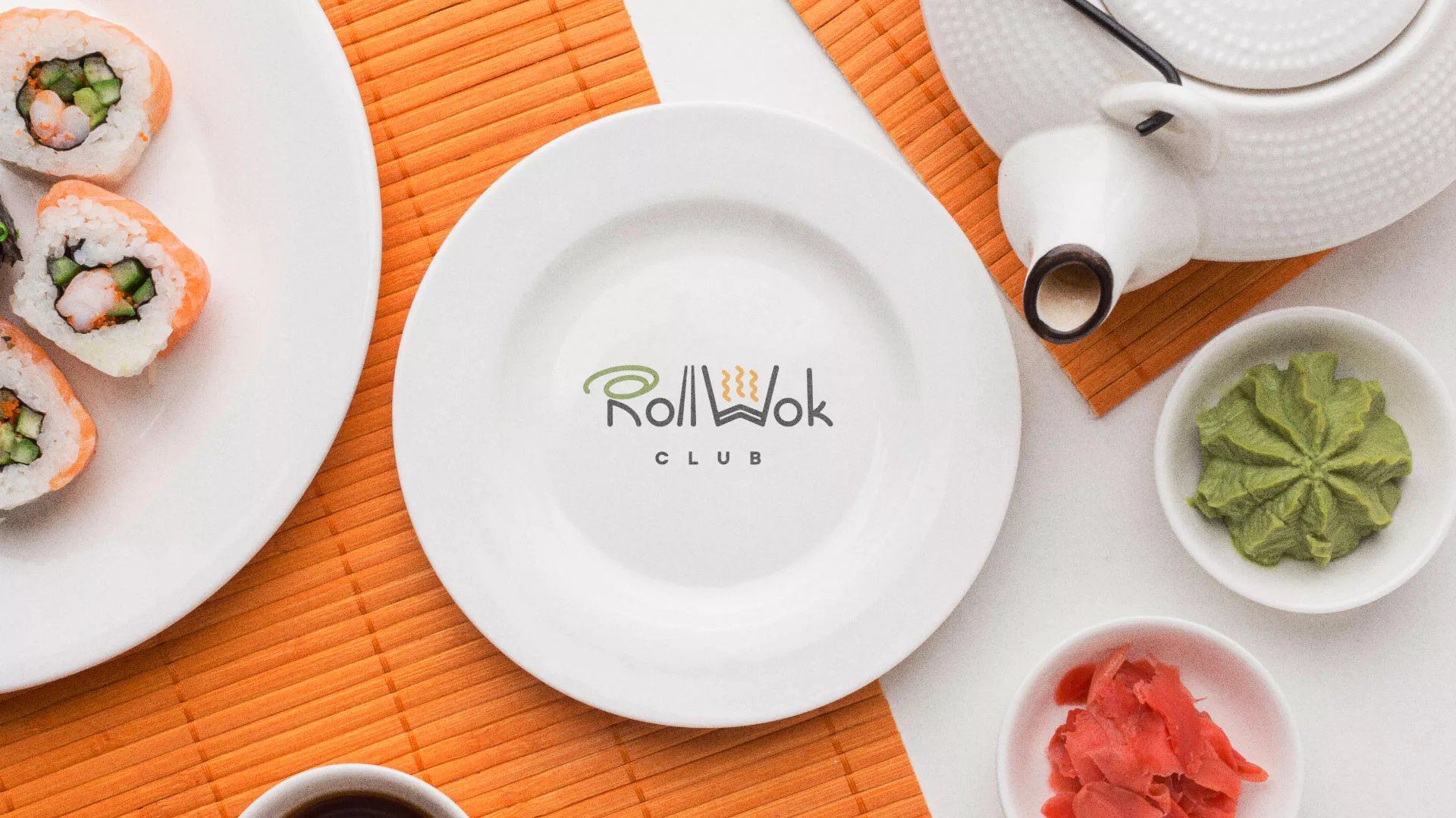Разработка логотипа и фирменного стиля суши-бара «Roll Wok Club» в Полярном